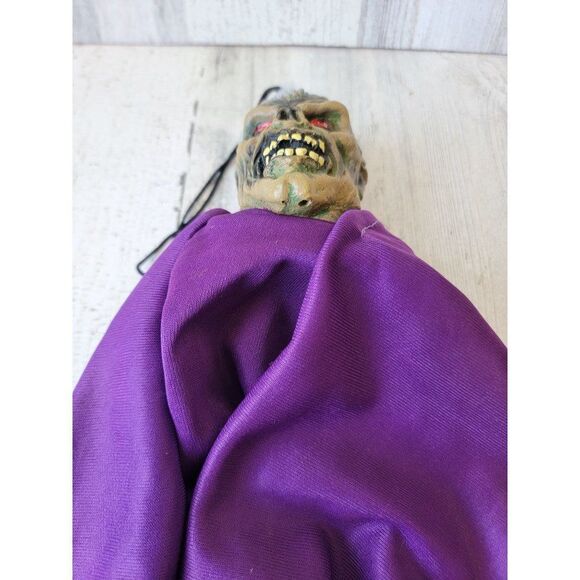 Vintage paper magic purple cape zombie mini hanging Goblin Halloween prop - Picture 3 of 9